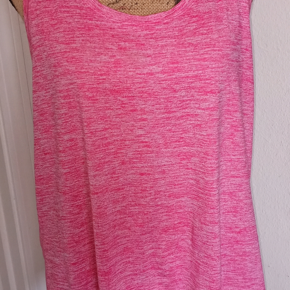 Pink tanktop